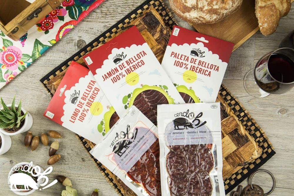 Ideas de regalos gourmet para una Navidad repleta de sabor los cinco cerdoh 100 iberico bellota cenital 1