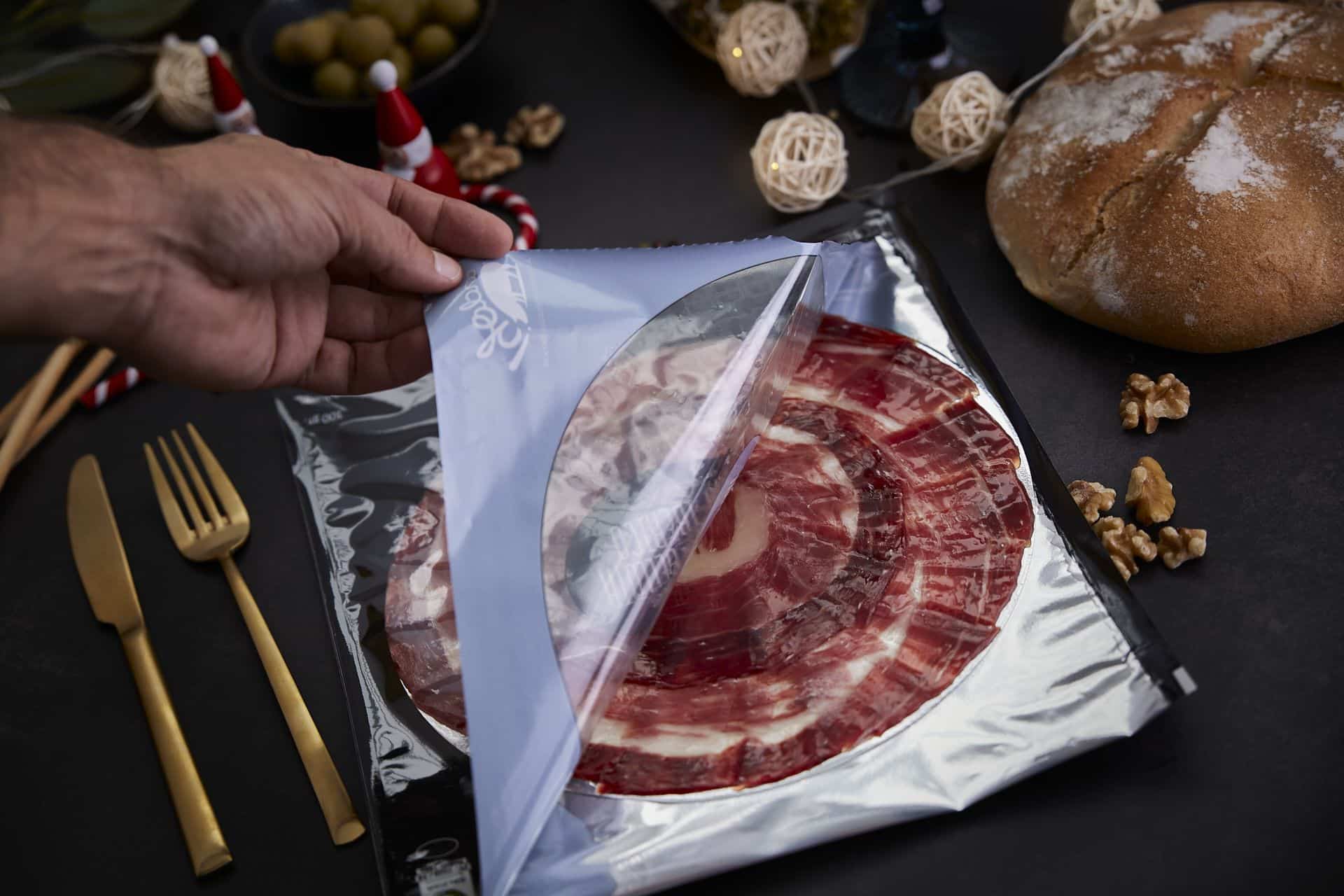 ¿Por qué el jamón ibérico es el mejor regalo para esta Navidad? 032 Cerdoh estudio low 3
