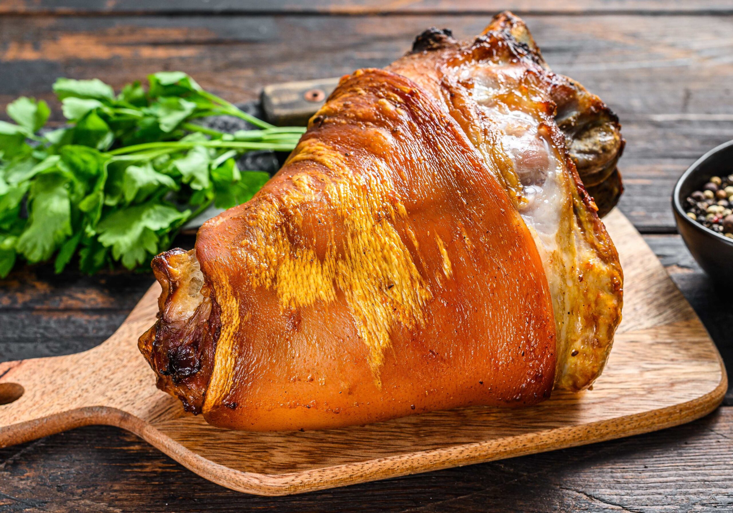 ¿Cuál es la mejor pieza para preparar carne de cerdo al horno? cerdo al horno scaled